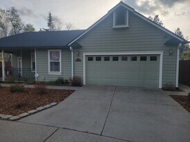108 Scotia Pines Cir in Grass Valley, CA - Building Photo