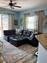 8759 Isla Bella Dr in Orlando, FL - Building Photo - Building Photo