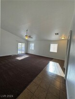 2214 Sacred Mountain Ct in North Las Vegas, NV - Foto de edificio - Building Photo