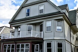 43 Oakview Terrace in Boston, MA - Building Photo