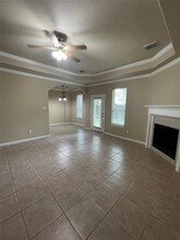 10607 Mills Way in Houston, TX - Building Photo - Building Photo