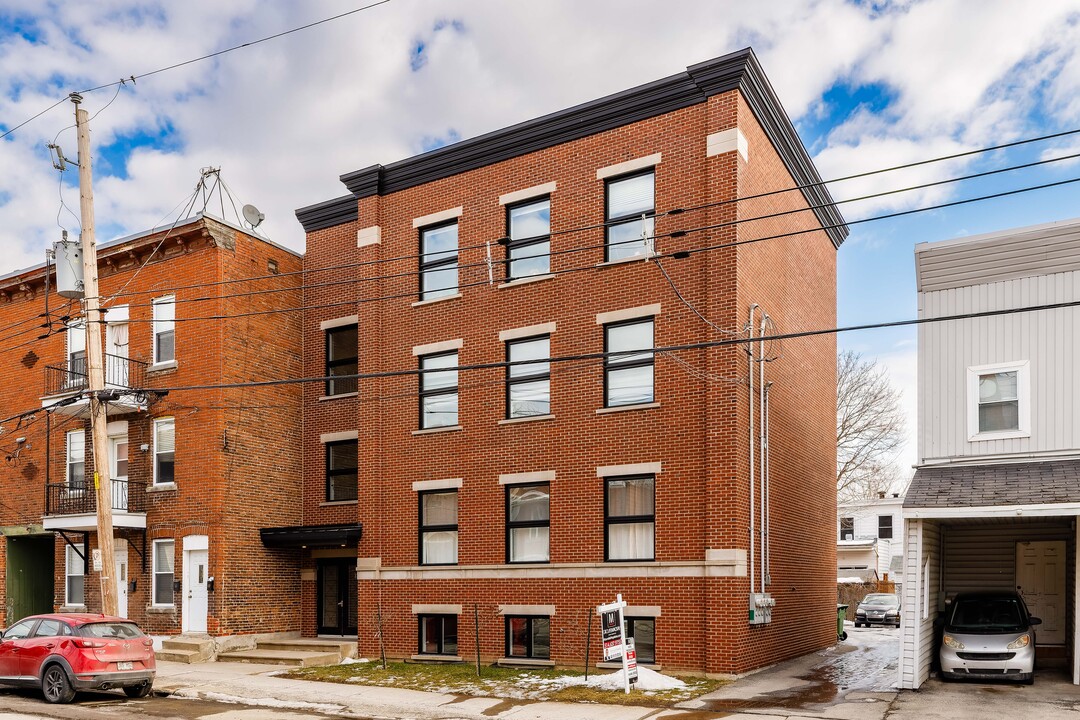 32 7e Av in Montréal, QC - Building Photo