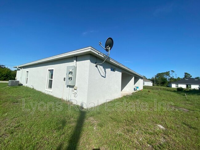13238 Keystone Blvd in Port Charlotte, FL - Building Photo - Building Photo