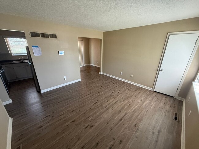 7726 E 103rd Terrace in Kansas City, MO - Building Photo - Building Photo