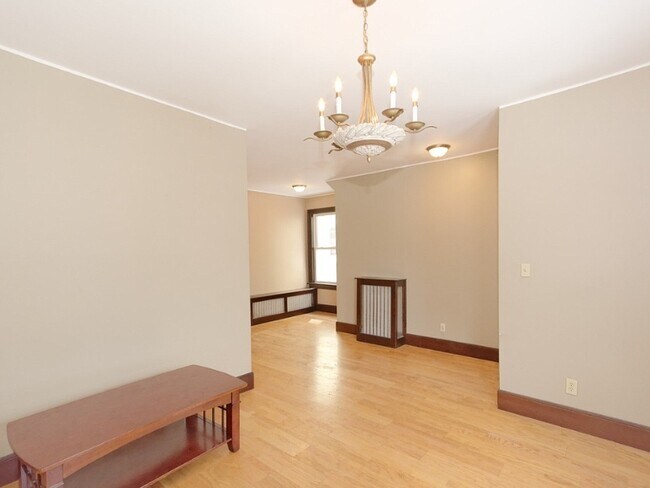 546 Mercer St, Unit 1 in Albany, NY - Foto de edificio - Building Photo