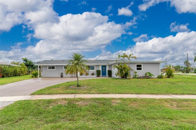 property at 2324 Hayworth Rd