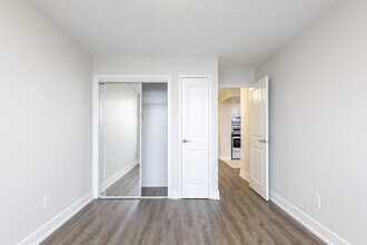Queen in Kitchener, ON - Building Photo - Interior Photo