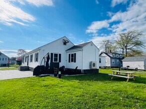 116 Chalker Beach Rd in Old Saybrook, CT - Building Photo - Building Photo