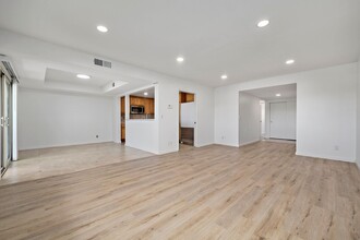 5055 Cribari Vale in San Jose, CA - Building Photo - Building Photo