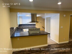 6 Vine St in Alhambra, CA - Building Photo - Building Photo