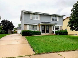 6169 S Barland Ave in Cudahy, WI - Building Photo