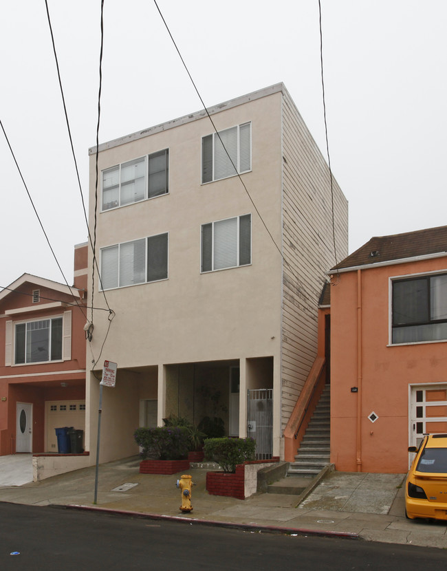 235 Miriam St in Daly City, CA - Building Photo - Building Photo