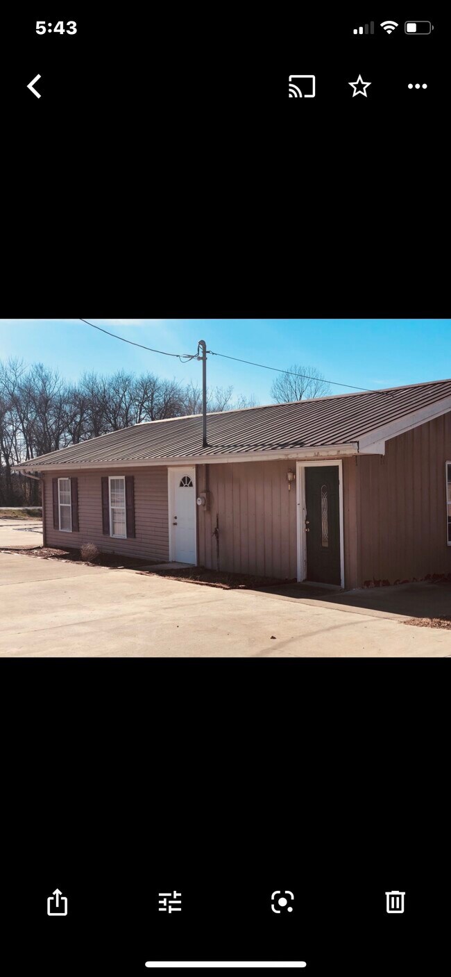 2216 Tn64 Rentals in Shelbyville, TN