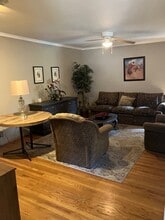 2657 Frontier Trl, Unit #2 in Chamblee, GA - Foto de edificio - Building Photo