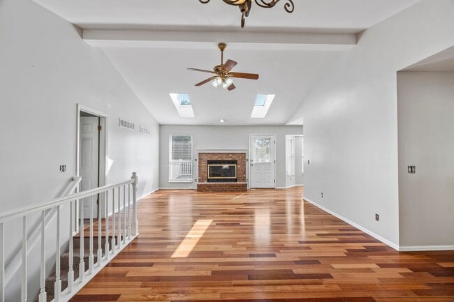 property at 40 Millstone Ct