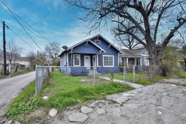 104 Webb in San Antonio, TX - Building Photo - Building Photo