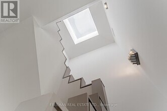 21 Howland Ave in Toronto, ON - Building Photo - Building Photo