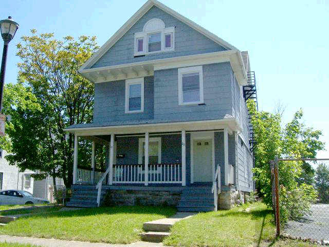 18-20 Bowman St in Rochester, NY - Foto de edificio - Building Photo