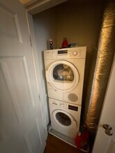 1029 Tremont St, Unit 2 in Boston, MA - Foto de edificio - Building Photo