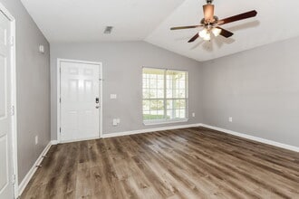 223 Elm Dr, Unit 119 in Villa Rica, GA - Foto de edificio - Building Photo