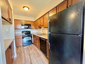 7110 S Gaylord St in Centennial, CO - Building Photo - Building Photo