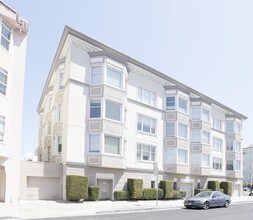 3701 Divisadero St in San Francisco, CA - Foto de edificio - Building Photo