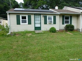 2 Nelson Dr in Preston, CT - Building Photo