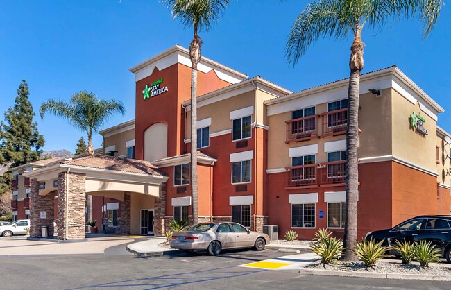 Furnished Studio-Los Angeles - Monrovia