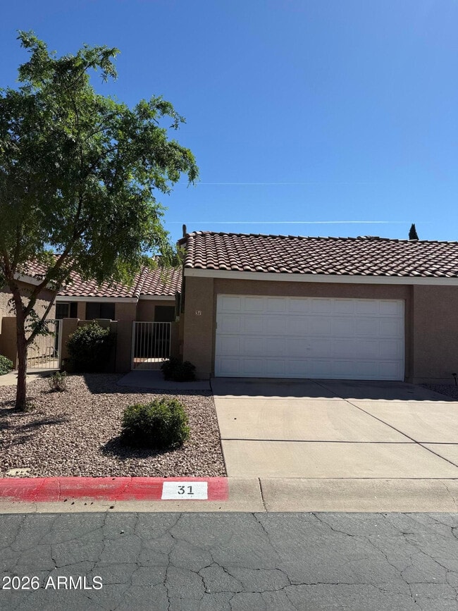 property at 3510 E Hampton Ave