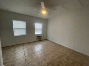 1314 NE 13th St in Fort Lauderdale, FL - Foto de edificio - Building Photo