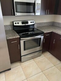 377 Baysinger Ave photo'