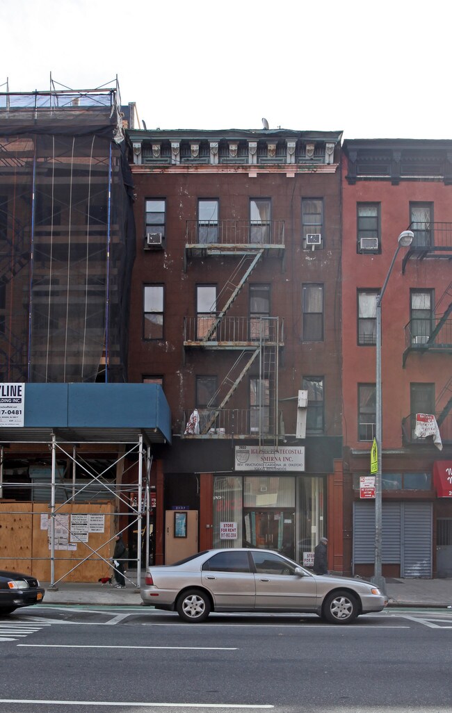 2032 Second Ave in New York, NY - Foto de edificio - Building Photo