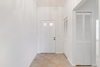 5942 Parkwalk Cir W in Boynton Beach, FL - Building Photo - Building Photo