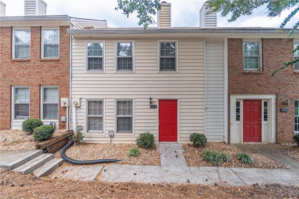 1054 Old Holcomb Bridge Rd in Roswell, GA - Building Photo