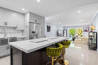 6001 N Falls Cir Dr, Unit 3109 in Lauderhill, FL - Building Photo - Building Photo