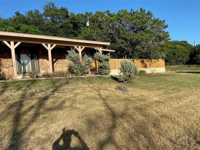 1058 Lonesome in Canyon Lake, TX - Building Photo - Building Photo