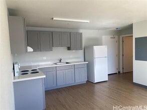 311 Puuhue Pl in Honolulu, HI - Building Photo - Building Photo