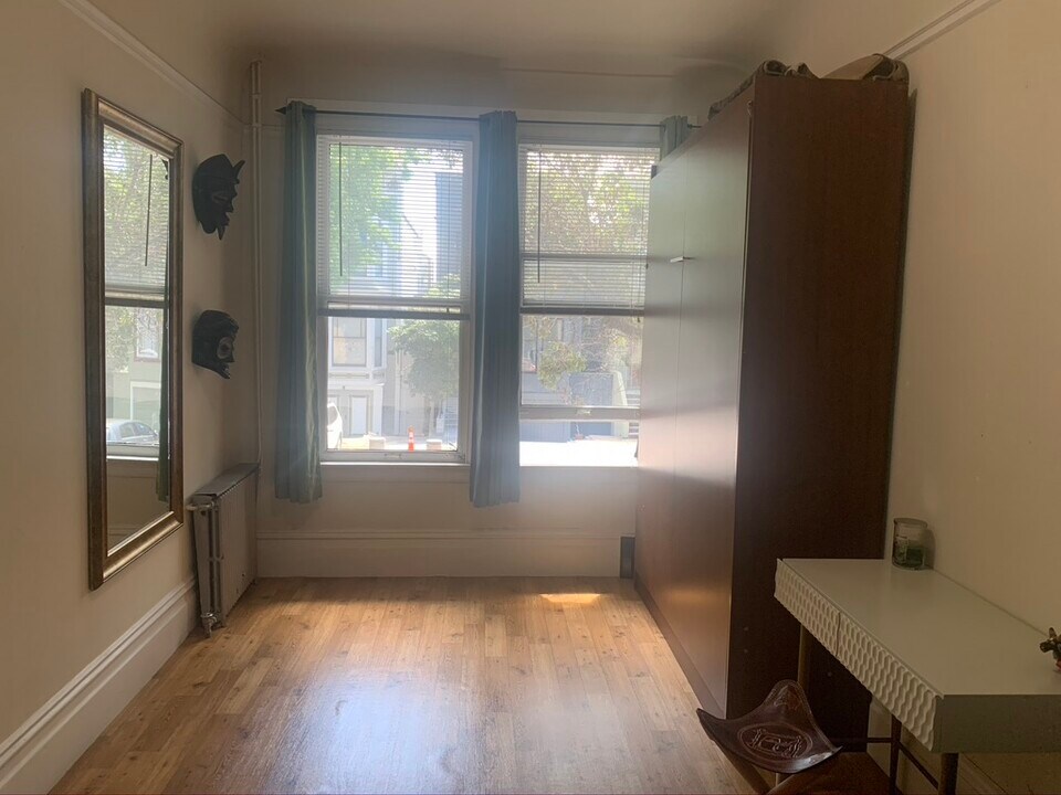 52 Sanchez St in San Francisco, CA - Building Photo