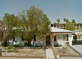 444 E Naples Dr, Unit A in Las Vegas, NV - Building Photo