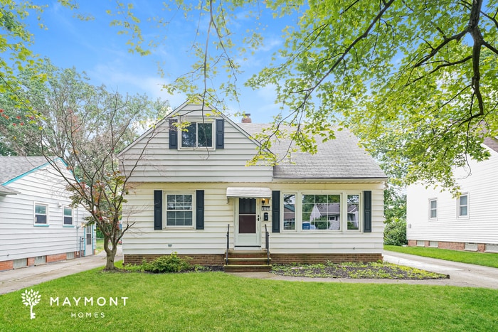6027 Monica Ln in Garfield Heights, OH - Building Photo