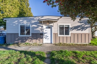 800 S 6th Ave in Kelso, WA - Building Photo