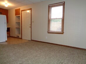 1640 N Holyoke St in Wichita, KS - Building Photo - Building Photo