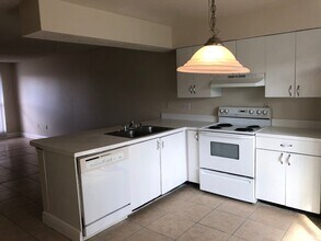 1851 Caralee Blvd in Orlando, FL - Building Photo - Building Photo