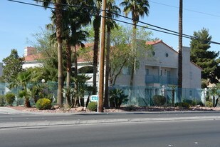 2725 S Nellis Blvd Apartments