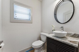 522 Lucky Ln in Delray Beach, FL - Foto de edificio - Building Photo