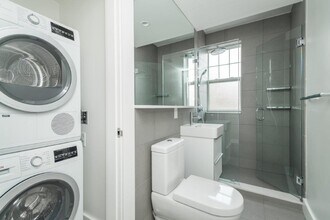 27 Forest St, Unit 21 in Cambridge, MA - Building Photo - Building Photo