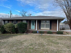 100 Feagin St in Enterprise, AL - Building Photo