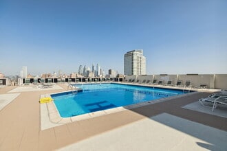 604 S Washington Sq, Unit 1806 in Philadelphia, PA - Foto de edificio - Building Photo