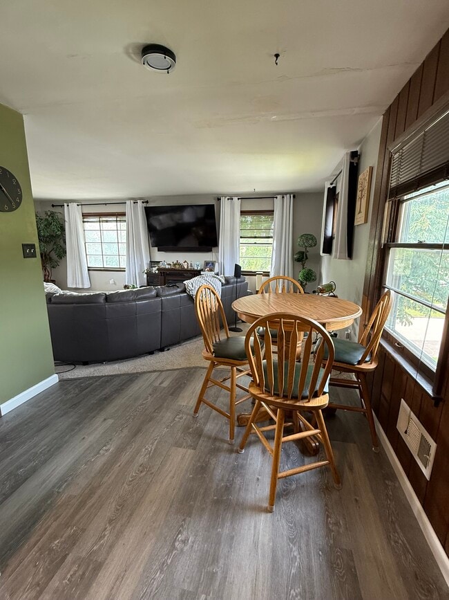 809 Croghan Ave, Unit 2 of a duplex