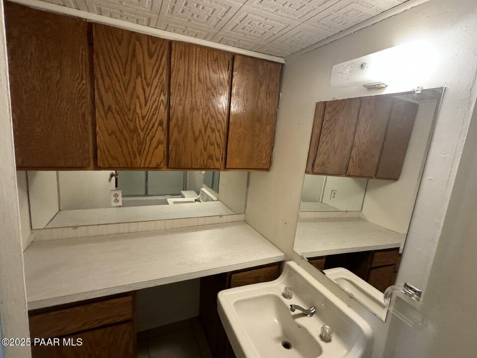 1230 Pine Dr in Prescott, AZ - Building Photo